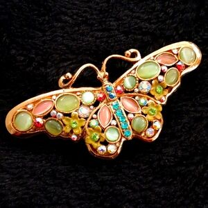 WORK OF ART• Vtg Jeweled rhinestone butterfly ring holder keepsake box
